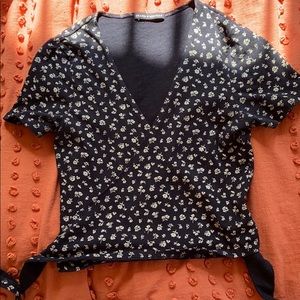 brandy melville wrap top